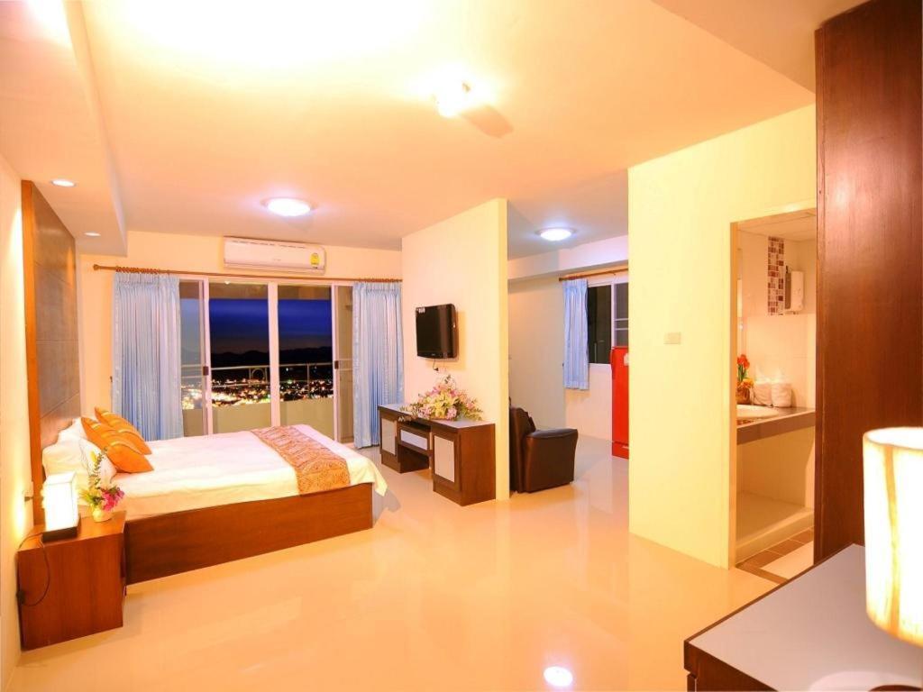 Grand Living Residence Chiang Mai Esterno foto